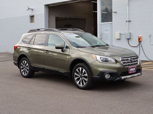 Used 2017 Subaru Outback 3.6R Limited AWD/4WD image 3