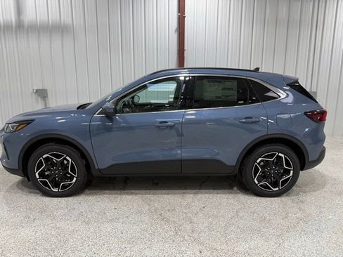 New 2026 Ford Escape Platinum w/ Premium Technology Package image 4