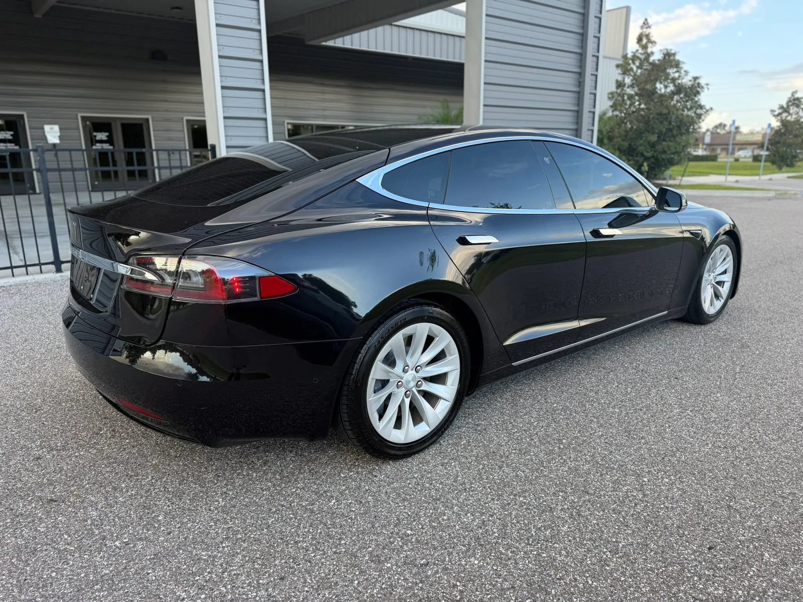 Used 2018 Tesla Model S 75D AWD/4WD image 10
