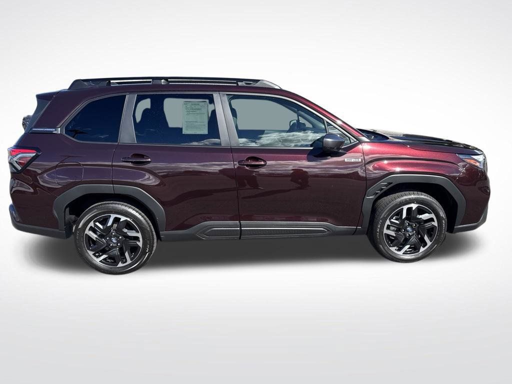 Used 2026 Subaru Forester Premium AWD/4WD image 8