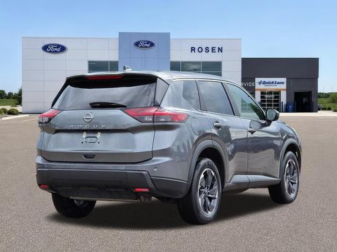 Used 2025 Nissan Rogue SV FWD image 3