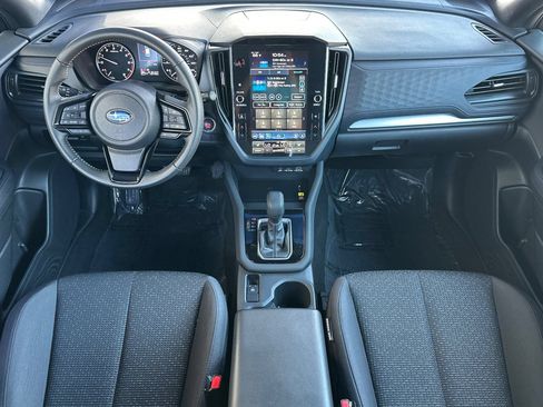 Used 2025 Subaru Forester Premium AWD/4WD image 18