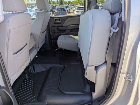 Used 2018 Chevrolet Silverado 1500 Custom w/ Custom Value Package AWD/4WD image 29