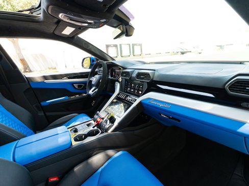 Used 2019 Lamborghini Urus AWD/4WD image 97