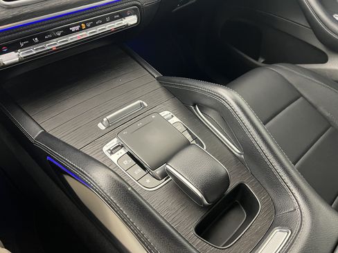 Certified 2020 Mercedes-Benz GLE 350 4MATIC image 33