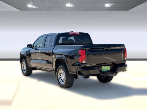 Used 2023 Chevrolet Colorado W/T image 3