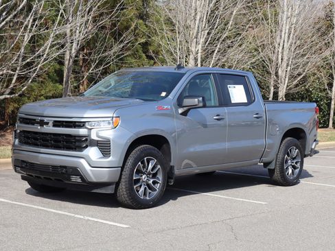 Used 2024 Chevrolet Silverado 1500 RST AWD/4WD image 5