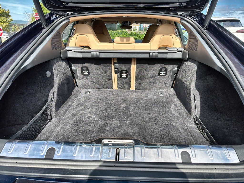Used 2021 Porsche Panamera RWD image 27