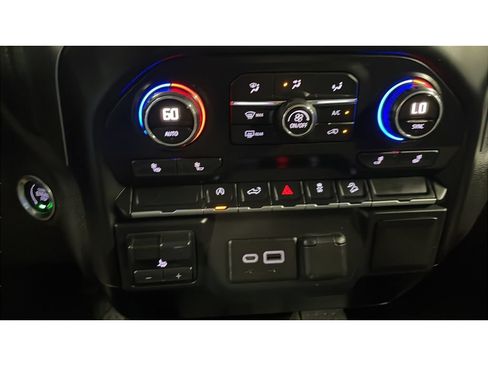 Used 2019 Chevrolet Silverado 1500 RST AWD/4WD image 15