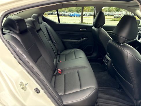 Used 2024 Nissan Altima 2.5 SL image 17