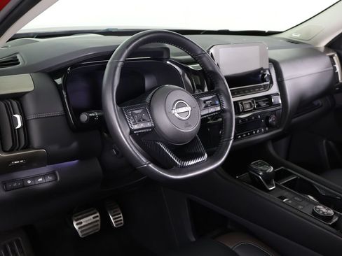Used 2024 Nissan Pathfinder Platinum w/ Cargo Package AWD/4WD image 34