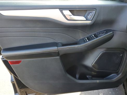 Used 2022 Ford Escape SEL image 23