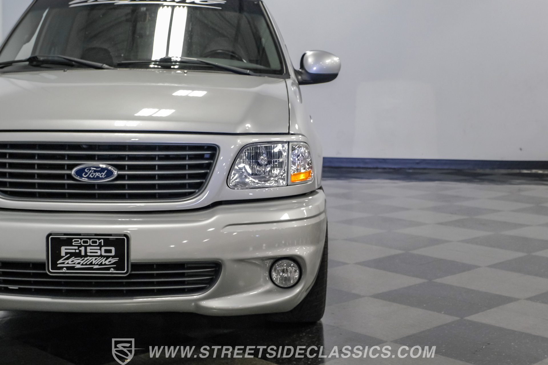 Used 2001 Ford F150 Lightning RWD image 20