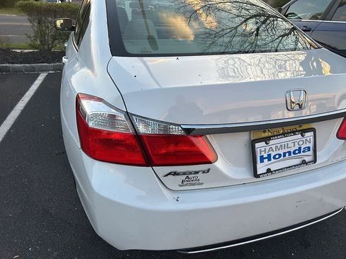 Used 2013 Honda Accord LX image 9
