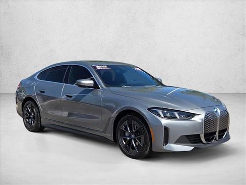 Certified 2025 BMW i4 eDrive40 RWD image 3