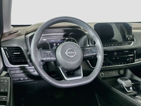 Used 2023 Nissan Rogue SL w/ SL Premium Package FWD image 18