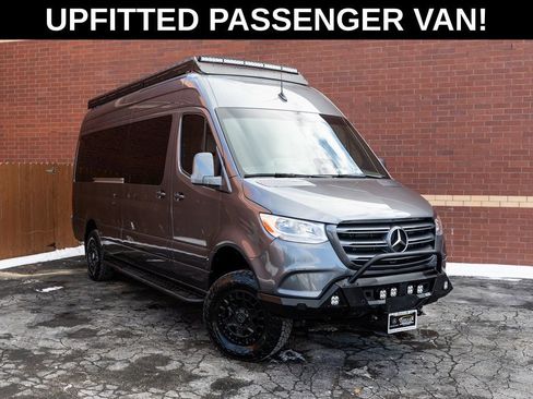 Used 2025 Mercedes-Benz Sprinter 2500 image 1