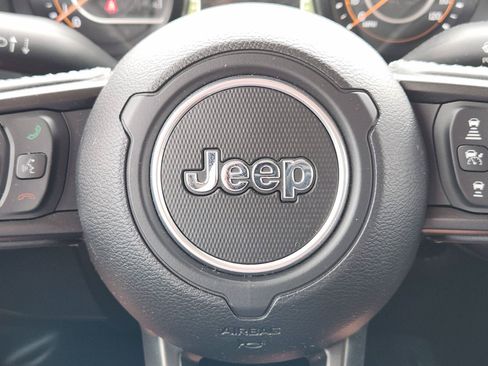 Used 2025 Jeep Gladiator Sport AWD/4WD image 37