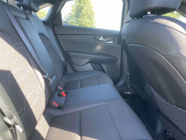 Certified 2024 Kia Forte GT-Line FWD image 15