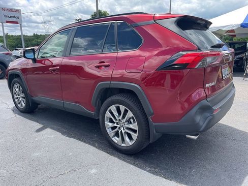 Used 2023 Toyota RAV4 XLE Premium FWD image 7