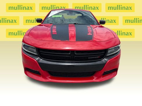 Used 2017 Dodge Charger R/T w/ Blacktop Package RWD image 8