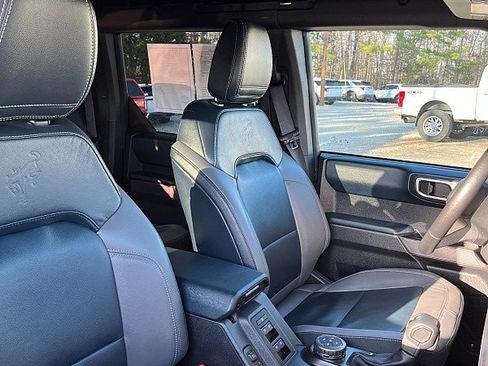 Used 2022 Ford Bronco Outer Banks w/ Sasquatch Package image 15