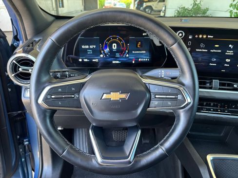 Used 2025 Chevrolet Equinox LT AWD/4WD image 28