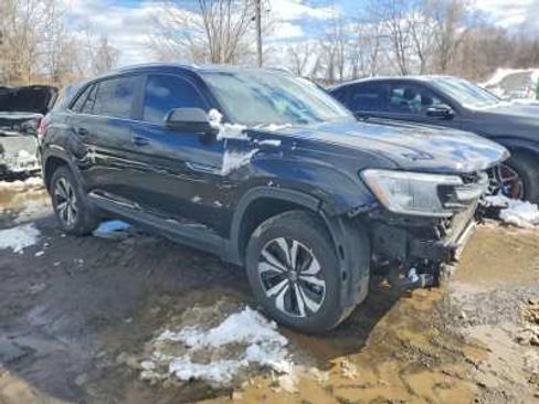 Used 2024 Volkswagen Atlas Cross Sport SE AWD/4WD image 1