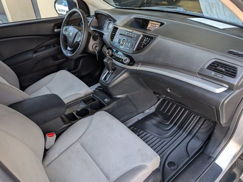 Used 2016 Honda CR-V LX image 4