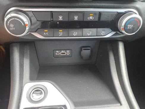 Used 2023 Nissan Sentra SV FWD image 23