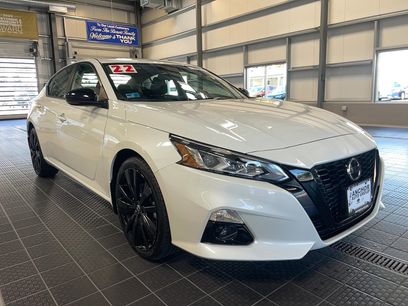 Certified 2022 Nissan Altima 2.5 SR w/ Midnight Edition Package