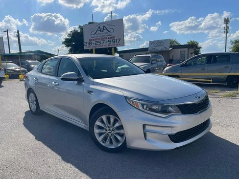 Used 2016 Kia Optima LX w/ Option Group 014 FWD image 1