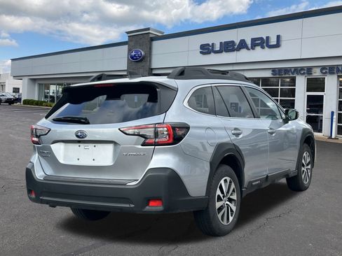 Certified 2025 Subaru Outback Premium image 7