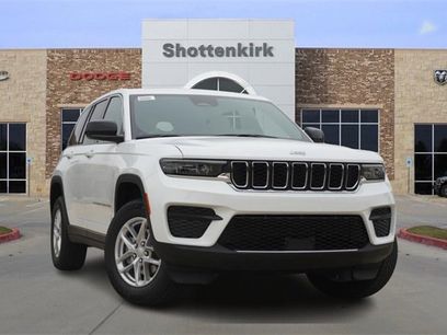 New 2025 Jeep Grand Cherokee Laredo X