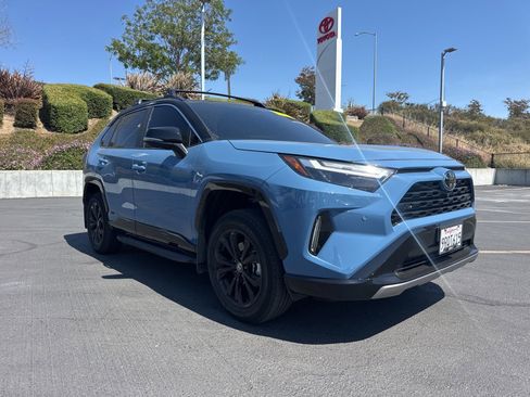 Used 2025 Toyota RAV4 XSE w/ Advanced Technology Package AWD/4WD image 1