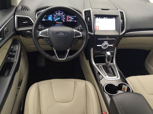 Used 2018 Ford Edge Titanium w/ Equipment Group 301A FWD image 22