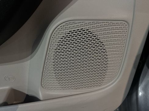 Used 2017 Chrysler Pacifica Touring Plus image 32