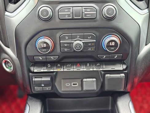 Used 2020 Chevrolet Silverado 1500 RST AWD/4WD image 42