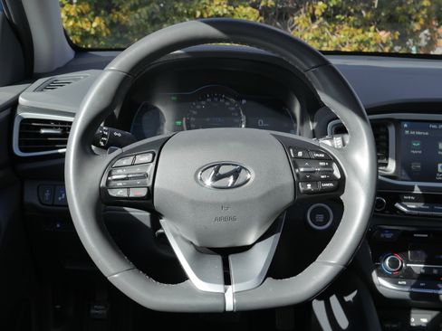 Used 2018 Hyundai Ioniq Limited w/ Limited Ultimate Package 03 image 7