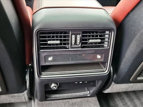 Used 2024 Porsche Cayenne S AWD/4WD image 19