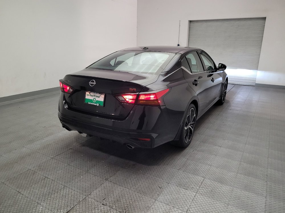 Used 2024 Nissan Altima 2.5 SR FWD image 9