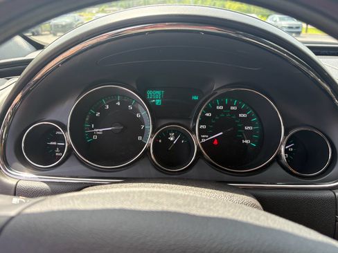 Used 2017 Buick Enclave Leather AWD/4WD image 19