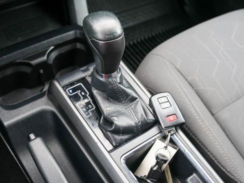 Used 2019 Toyota Tacoma TRD Sport image 20