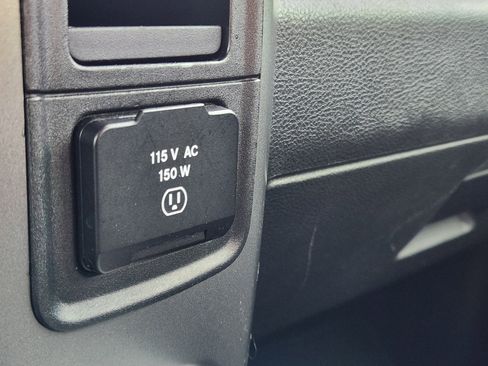 Used 2015 RAM 1500 Sport w/ Black Ram 1500 Sport Group image 30