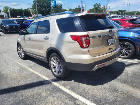 Used 2017 Ford Explorer Limited FWD image 6