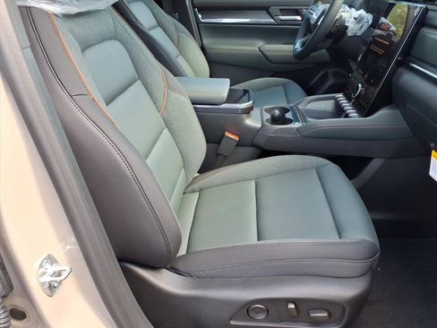 New 2026 GMC Terrain AT4 w/ Convenience Package III image 9