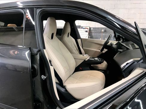 Used 2025 BMW iX xDrive50 w/ Convenience Package AWD/4WD image 10