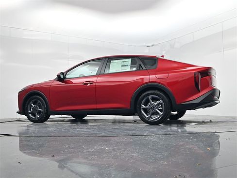 New 2025 Kia K4 LXS image 36