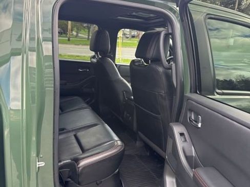 Used 2024 Nissan Frontier PRO-4X w/ Pro Premium Package AWD/4WD image 19