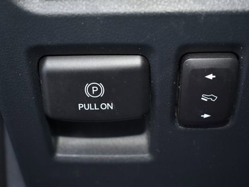 Used 2022 Ford F150 Lariat w/ Equipment Group 502A High image 19